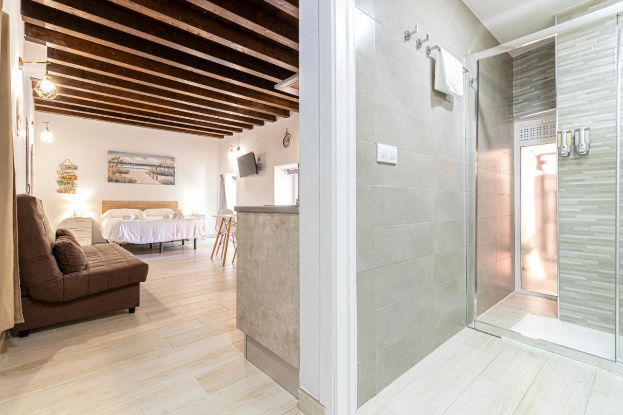 Allo Apartments Plateros Centro Jacuzzi Comunitario Jerez de la Frontera Exterior photo